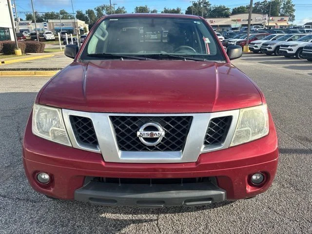 Used 2019 Red Nissan Desert Runner image 2