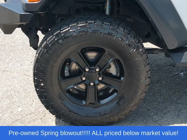 Used 2018 White Jeep Unlimited Sport S image 18