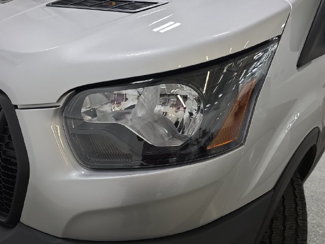 Used 2024 Silver Ford XL image 28