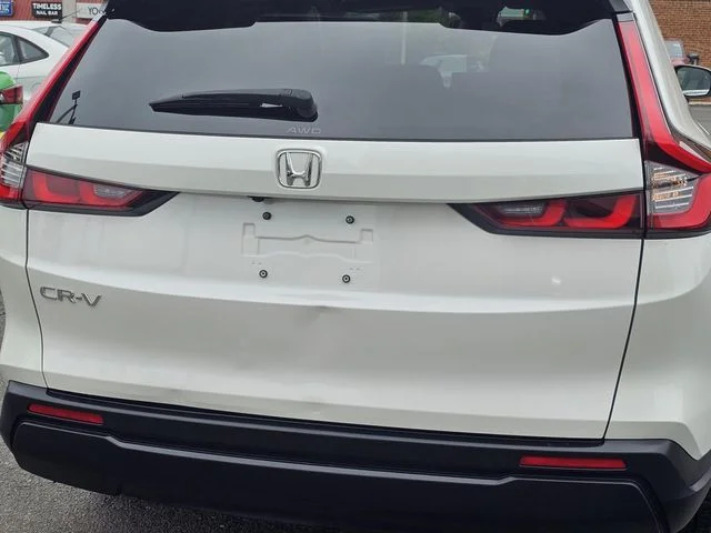Used 2025 White Honda EX image 6