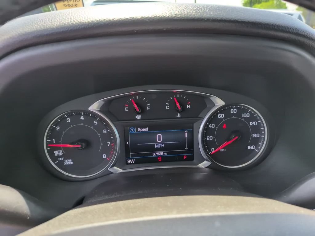 Used 2020 Black GMC SLE image 25