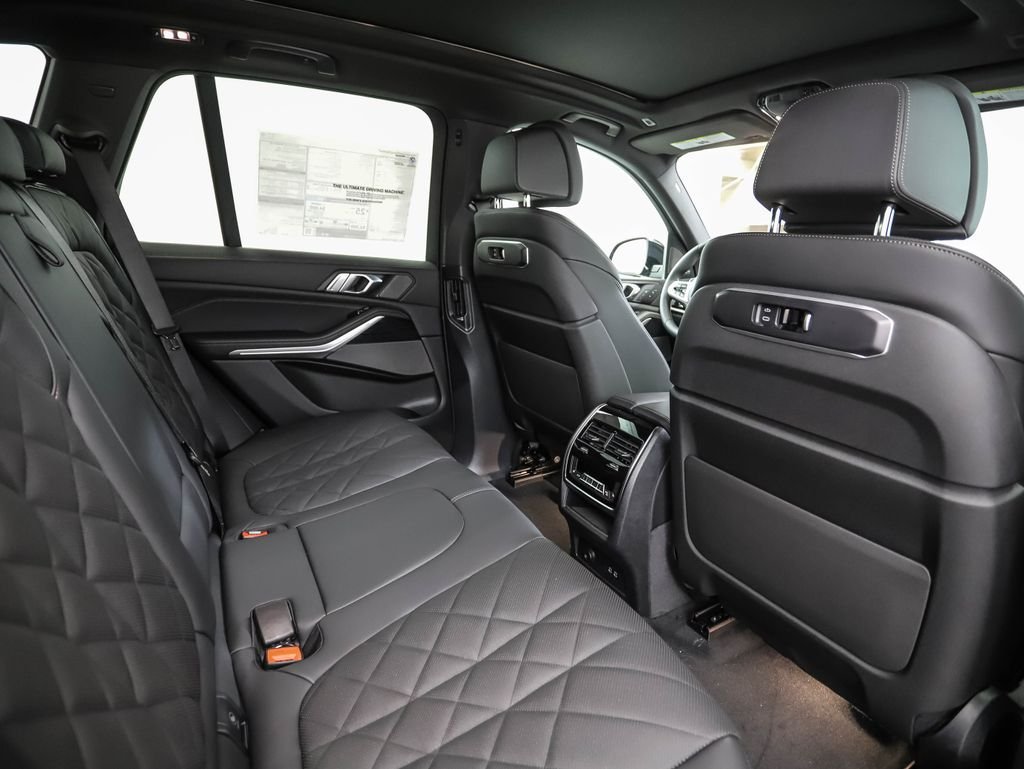 New 2026 Black Sapphire Metallic BMW xDrive40i image 26