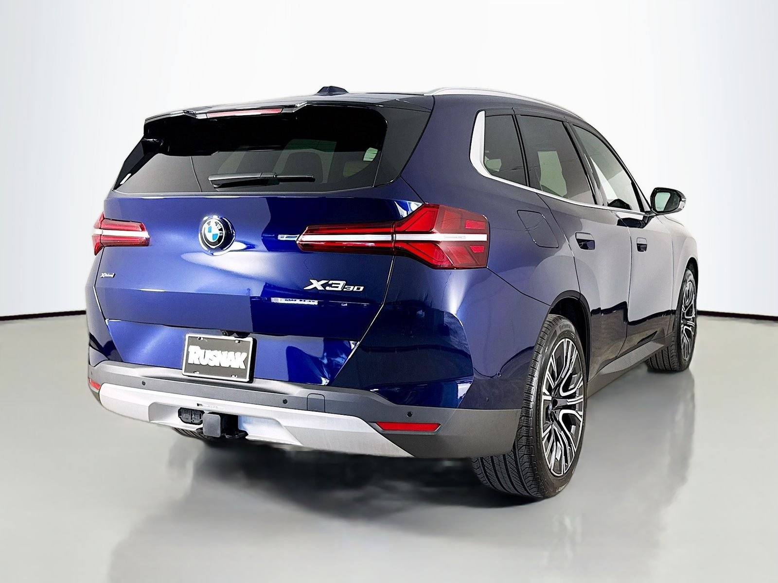 Used 2026 Tanzanite Blue II Metallic BMW 30 xDrive image 7