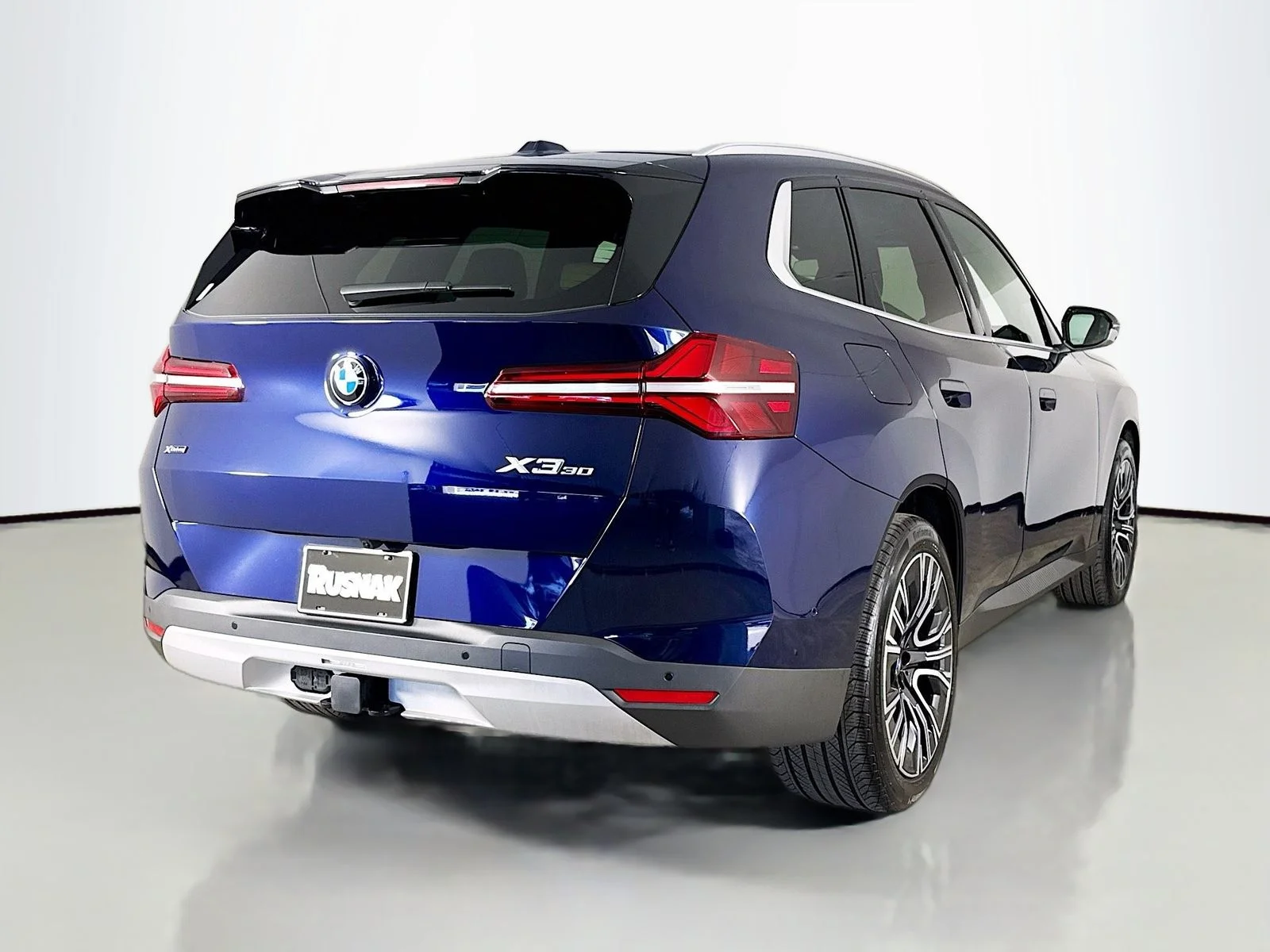 Used 2026 Tanzanite Blue II Metallic BMW 30 xDrive image 7