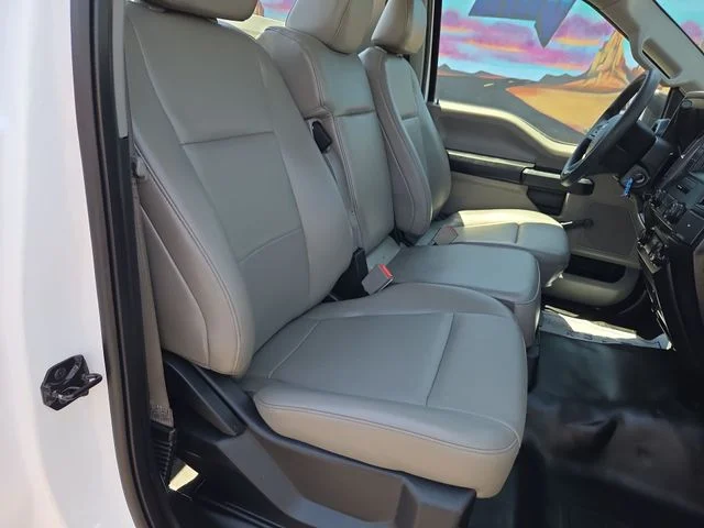 Used 2018 White Ford XL image 22
