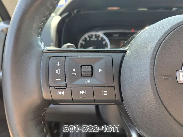 Used 2023 Silver Nissan SL image 23