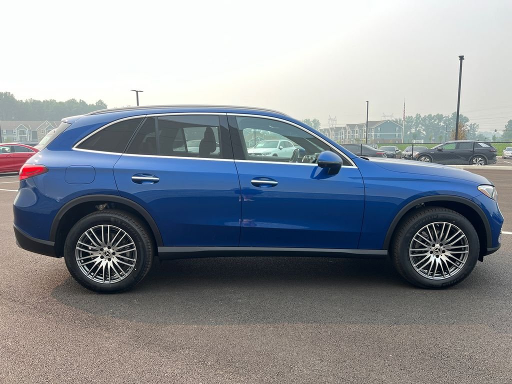 New 2026 Starling Blue Metallic Mercedes-Benz GLC 300 image 9
