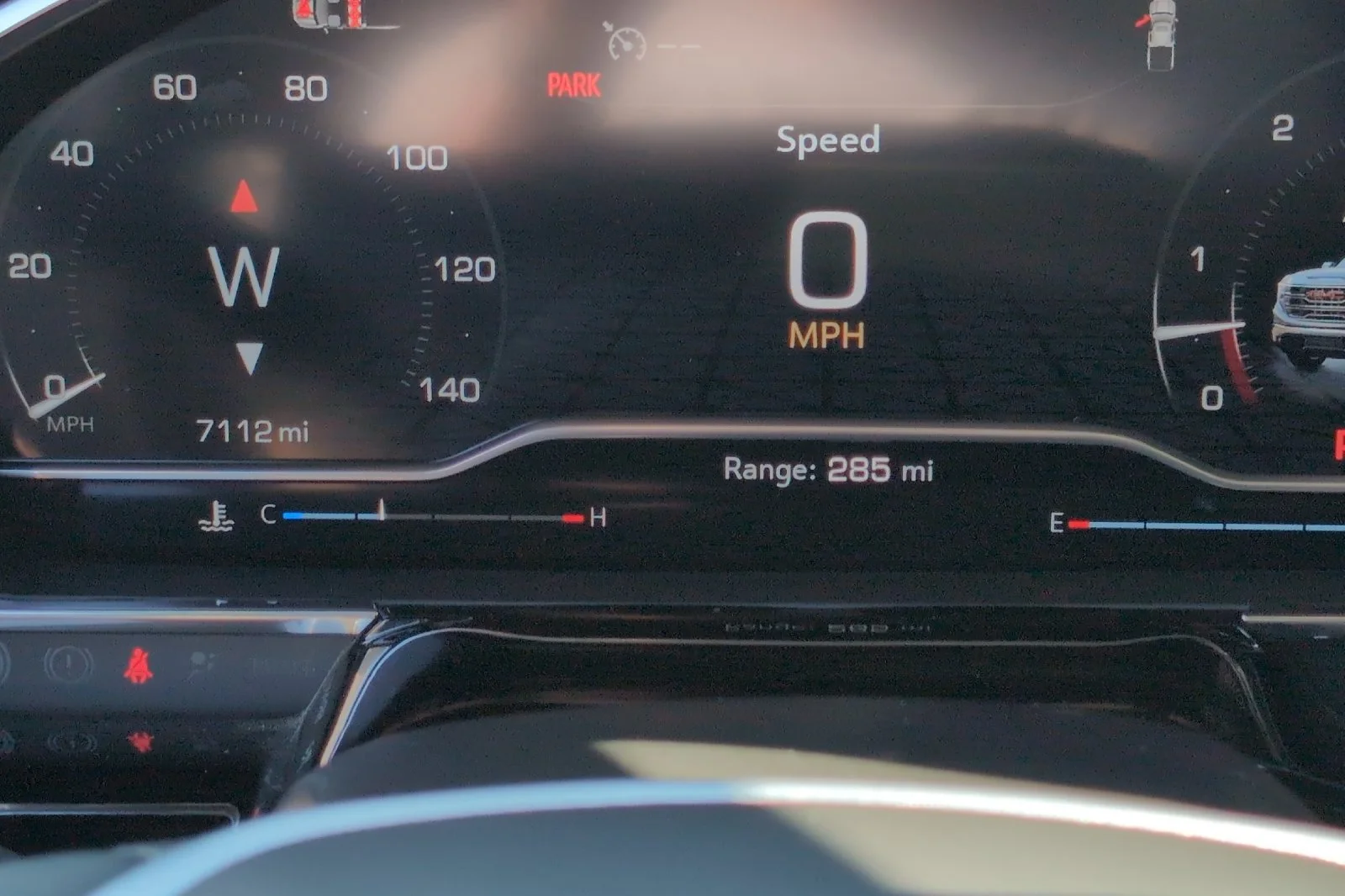 New 2025 Onyx Black GMC Elevation image 25