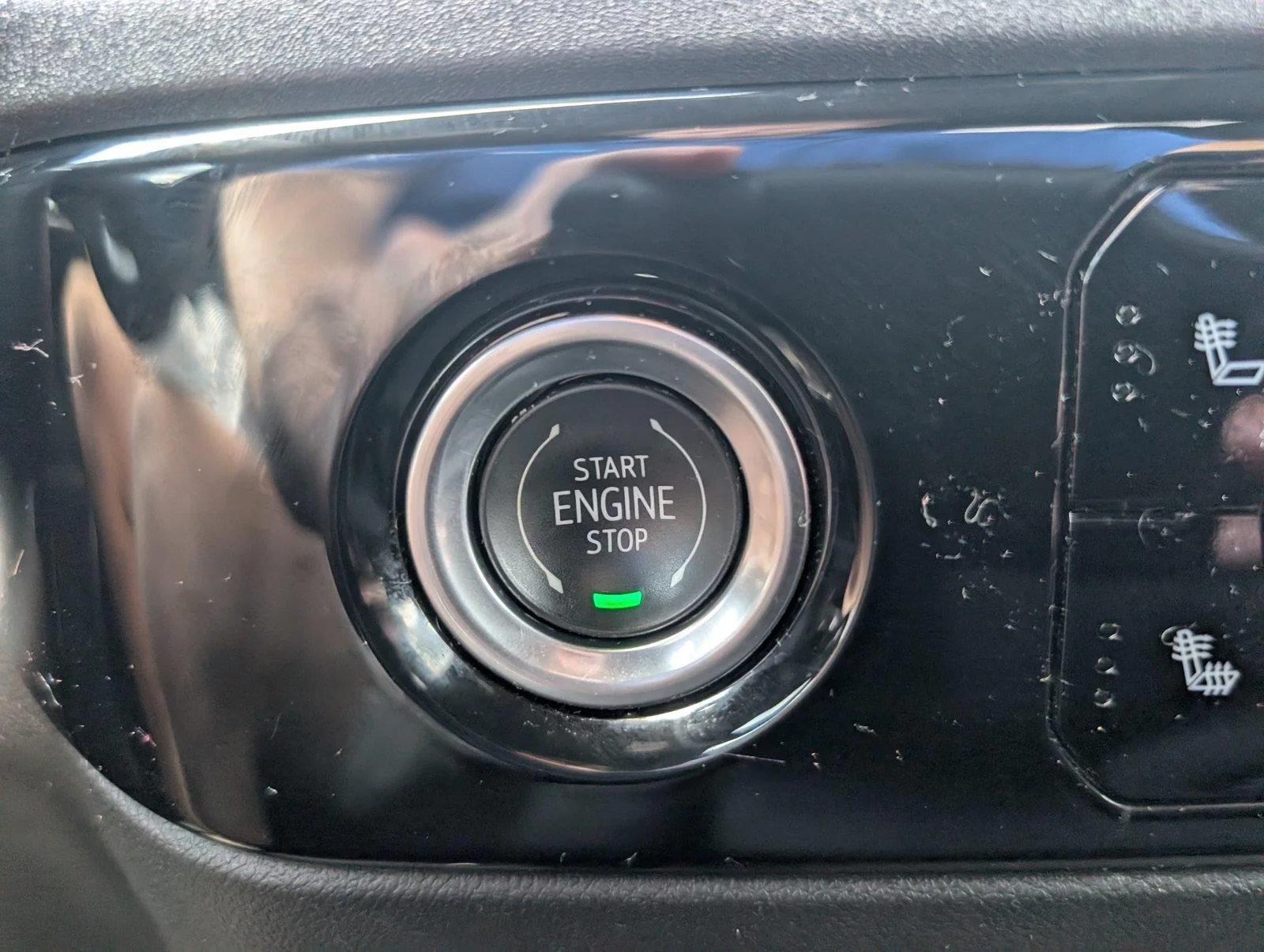 Used 2023 STERLING GRAY METALLIC Chevrolet RST image 20