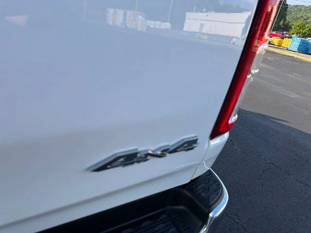 Used 2022 White` Ram Big Horn image 21