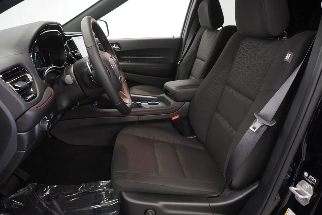 New 2026 Diamond Black Clear-Coat Exterior Paint Dodge GT image 15