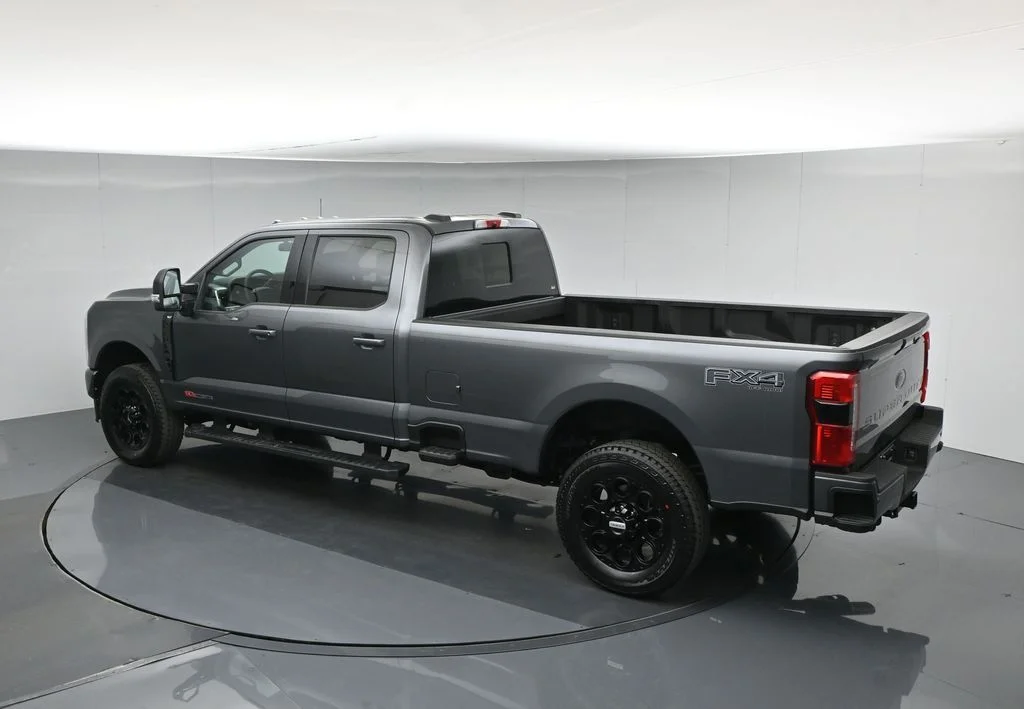 New 2026 Carbonized Gray Metallic Ford XLT image 43