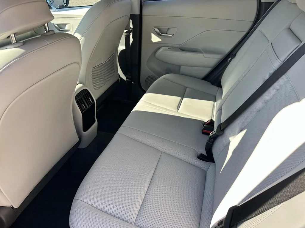 Used 2026 Gray Hyundai SEL Premium image 15