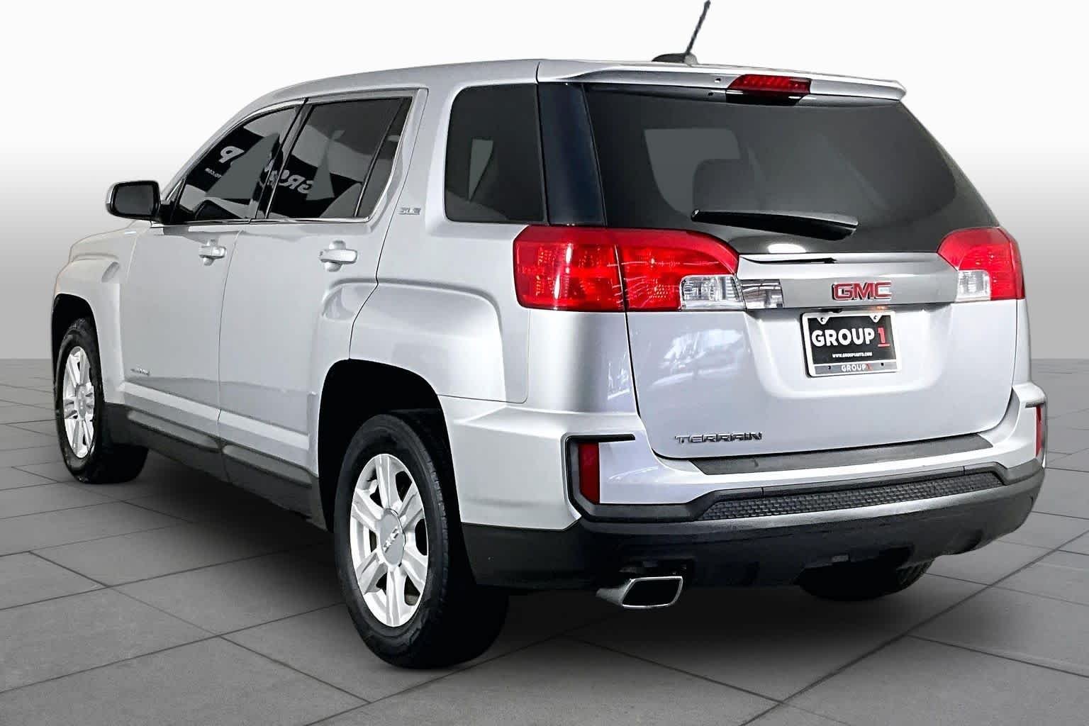 Used 2016 Quicksilver Metallic GMC SLE image 12