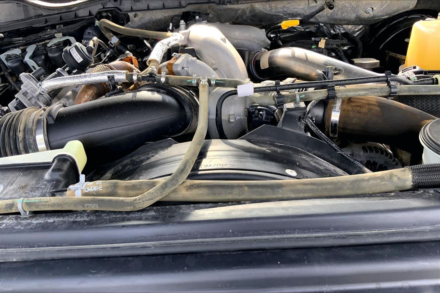 Used 2021 Agate Black Metallic Ford LARIAT image 33
