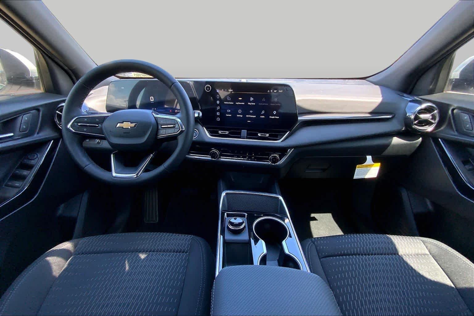 New 2027 Summit White Chevrolet LT image 6