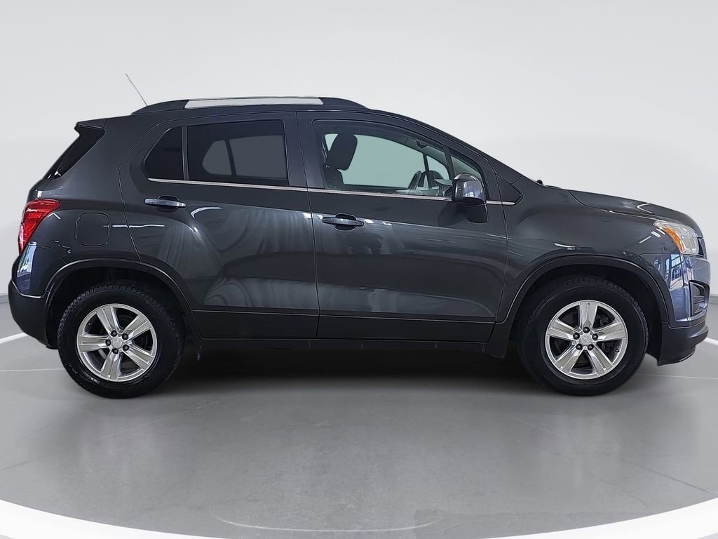 Used 2016 Chevrolet Trax LT with VIN 3GNCJLSB2GL255294 for sale in Hudsonville, MI