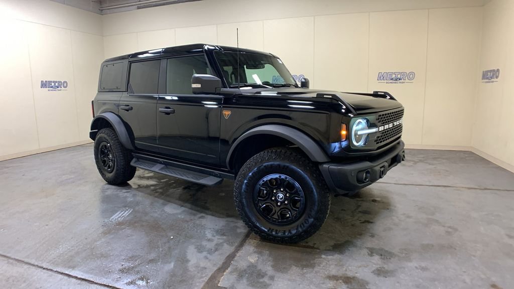 Used 2025 Black Ford Badlands image 1