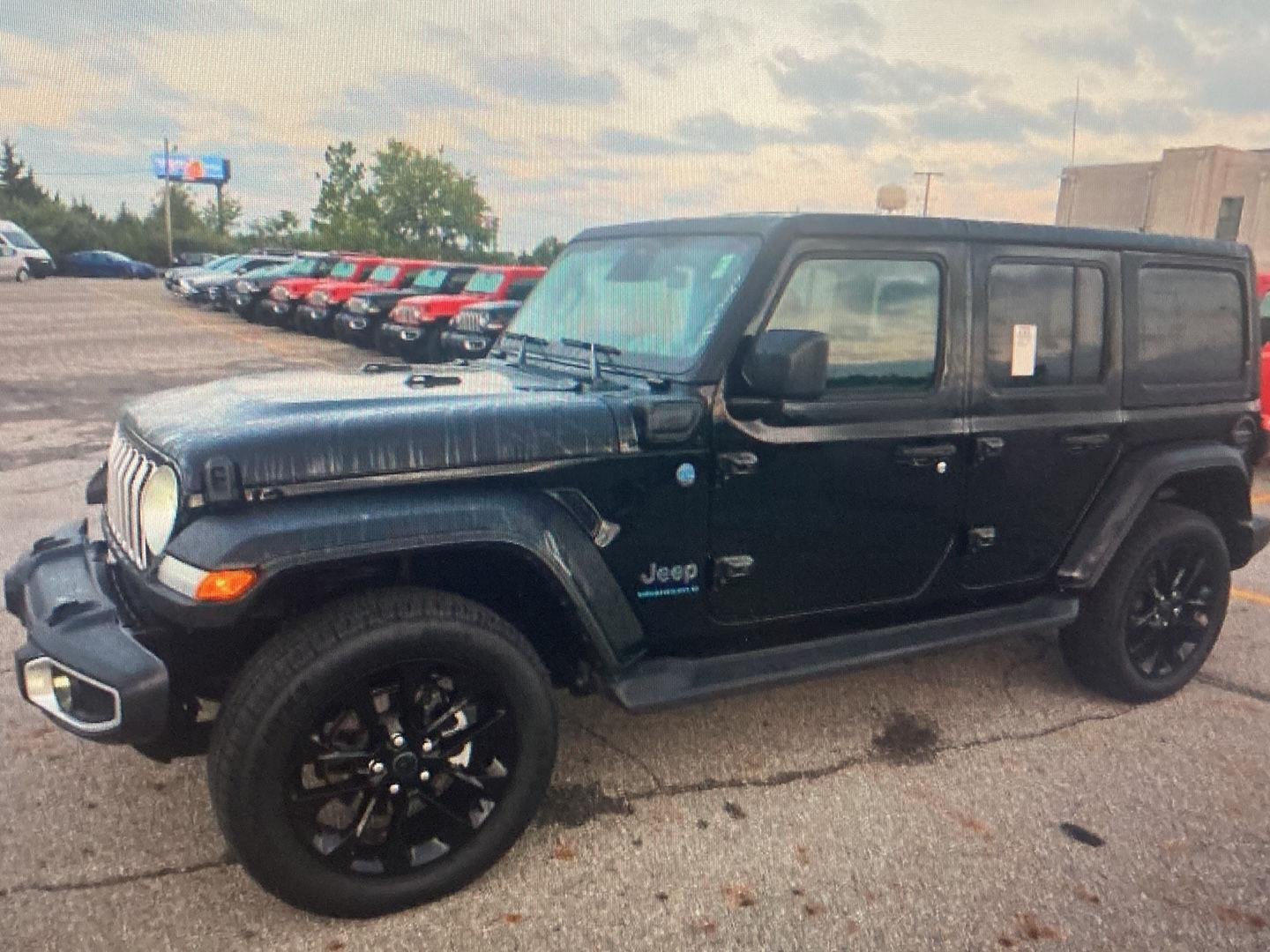 Used 2025 Black Clearcoat Jeep Sahara image 7