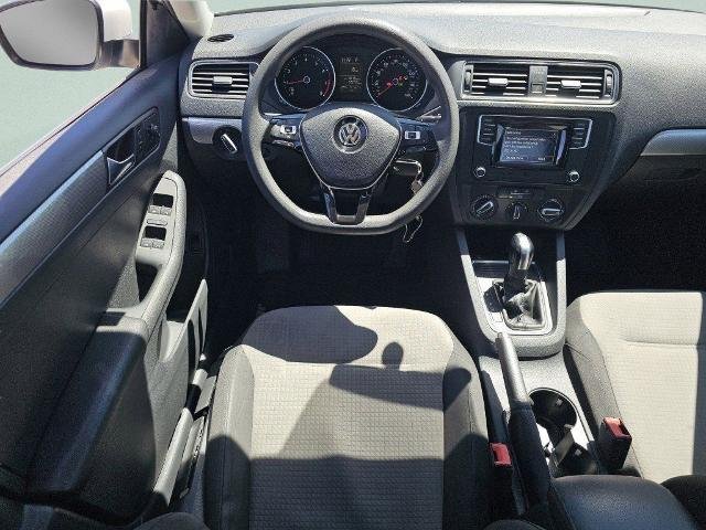 Used 2017 Pure White Volkswagen  image 4
