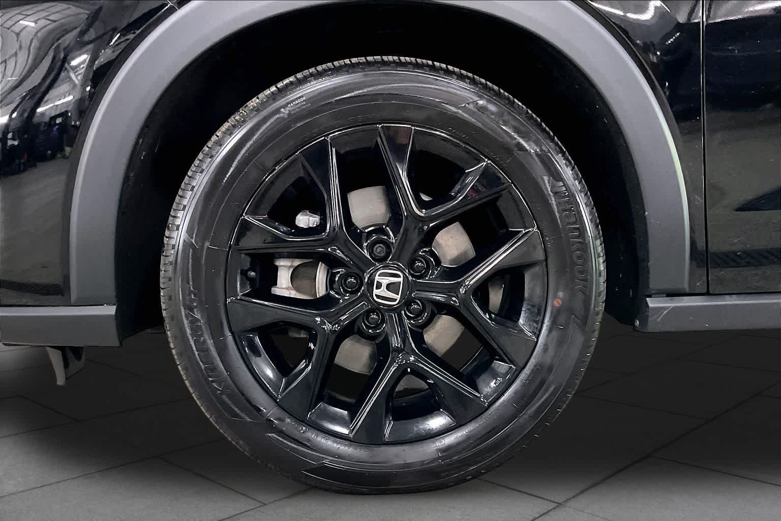 Used 2024 Crystal Black Pearl Honda Sport image 11