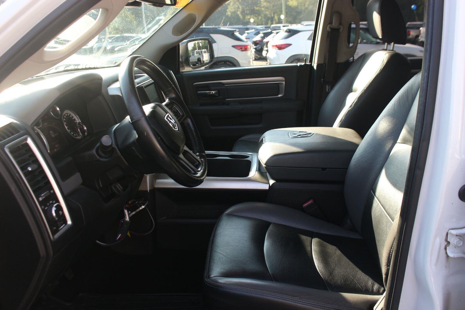Used 2016  Ram Big Horn image 15
