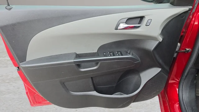 Used 2015 Crystal Red Tintcoat Chevrolet LT image 15