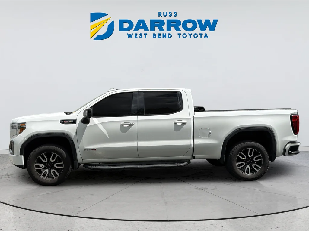 Used 2021 White GMC AT4 image 2