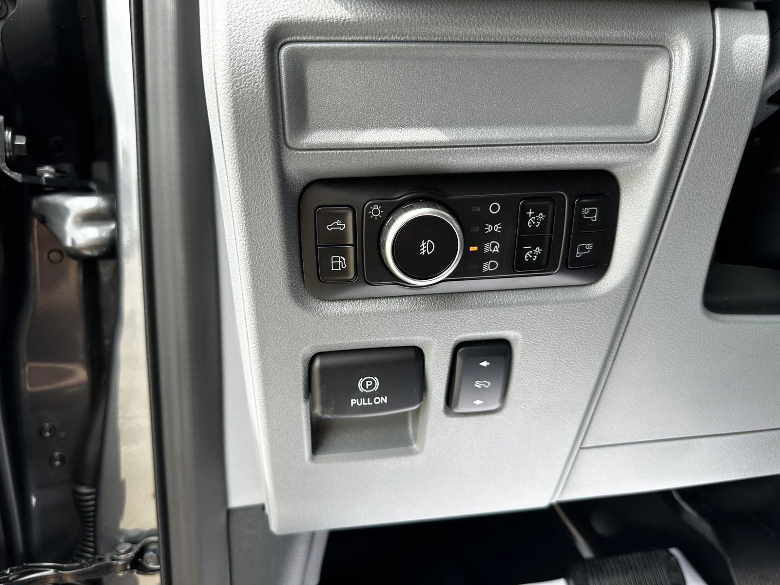2025 Ford F-150 Lariat - Photo 19