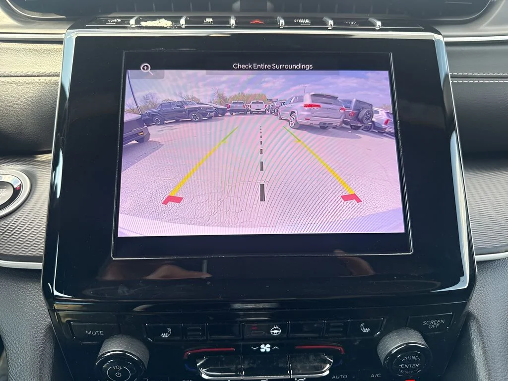 Used 2024 Silver Jeep Altitude X image 20