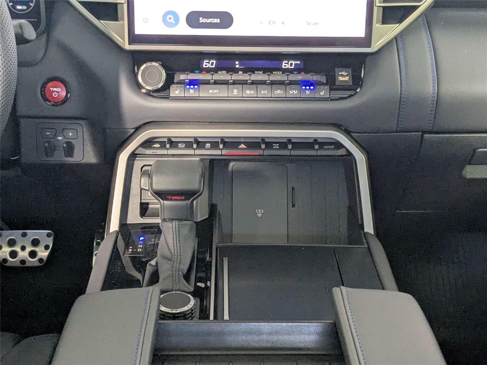 2026 Toyota Tundra Platinum - Photo 33