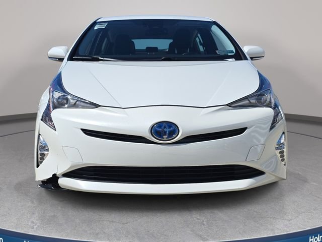 Used 2016 White Toyota Three Touring image 3