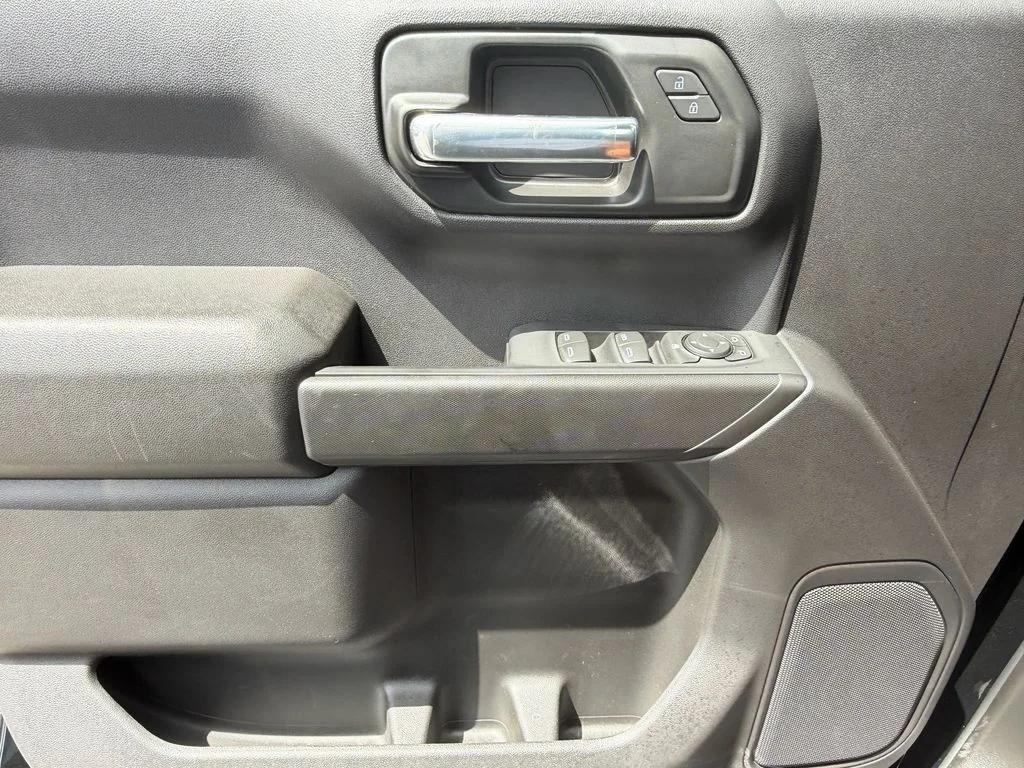 Used 2025 Black Chevrolet Custom image 29