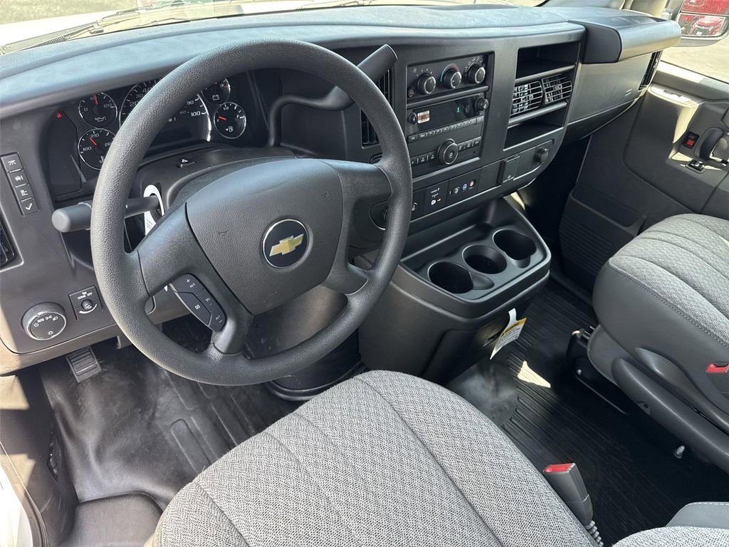 2026 Chevrolet Express Cargo Work Van - Photo 9