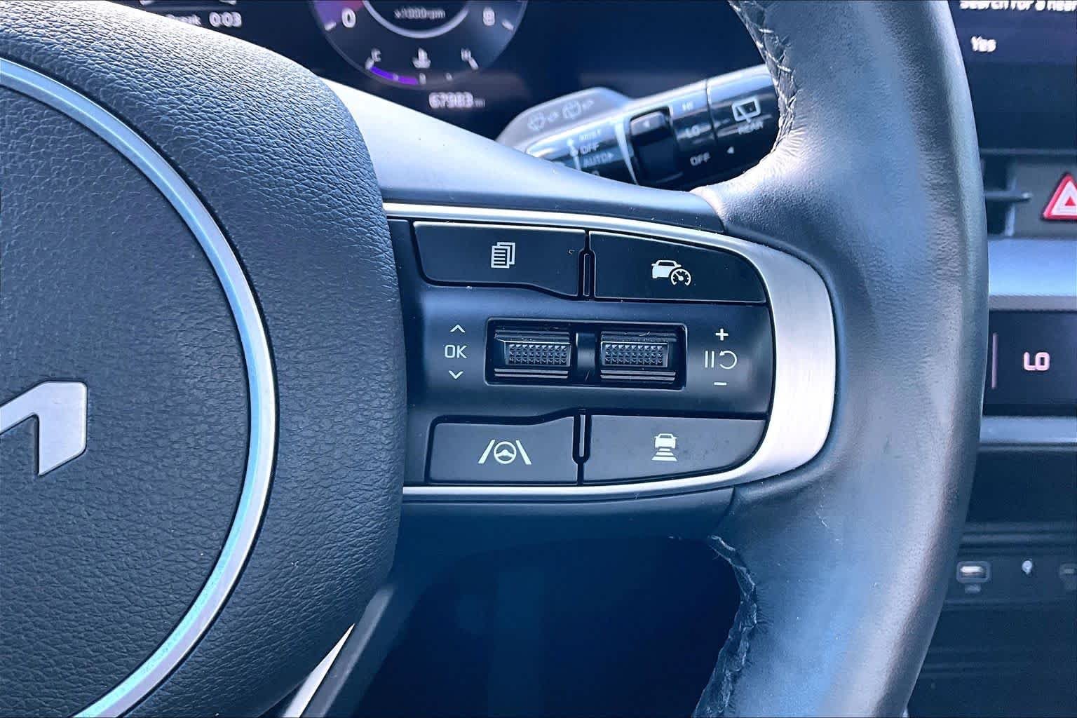 Used 2023 Sapphire Blue Kia SX-Prestige image 22