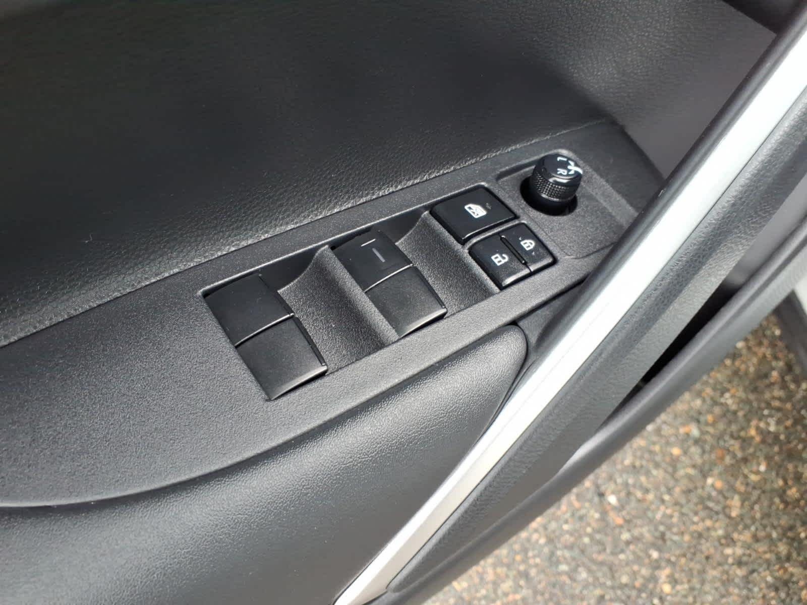 Used 2023 Wind Chill Pearl Toyota LE image 17