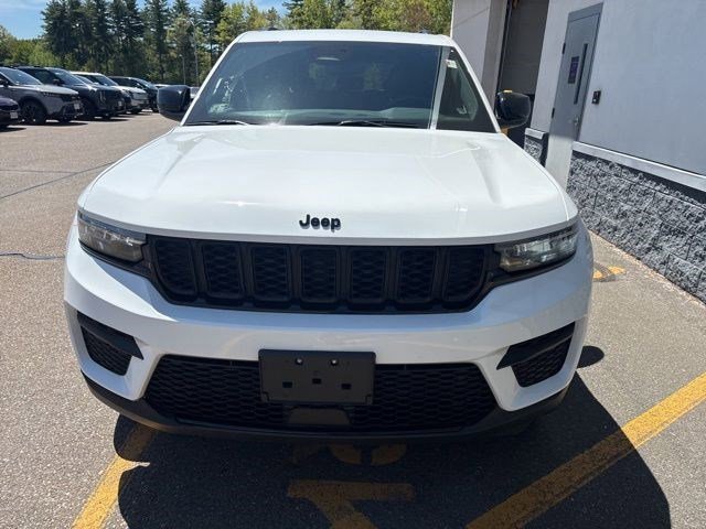 2023 Jeep Grand Cherokee Altitude 4x4's photo