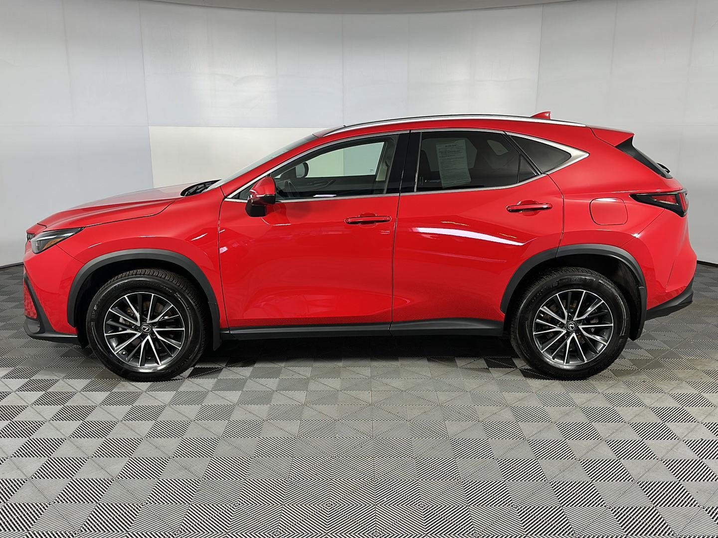 Used 2023 Redline Lexus NX 350 Premium image 5
