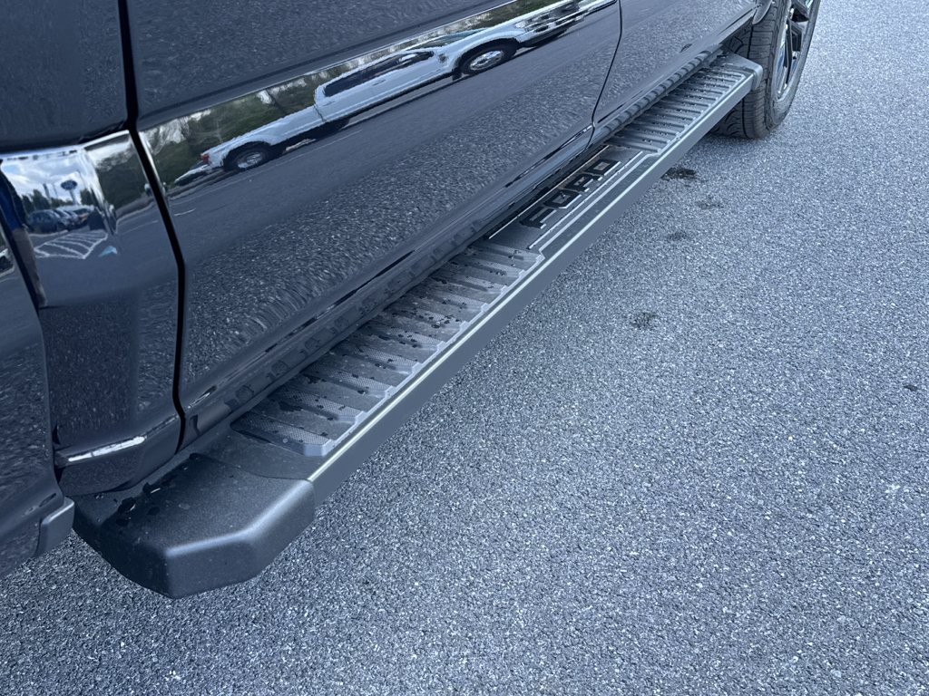 New 2026 Agate Black Metallic Ford XLT image 23