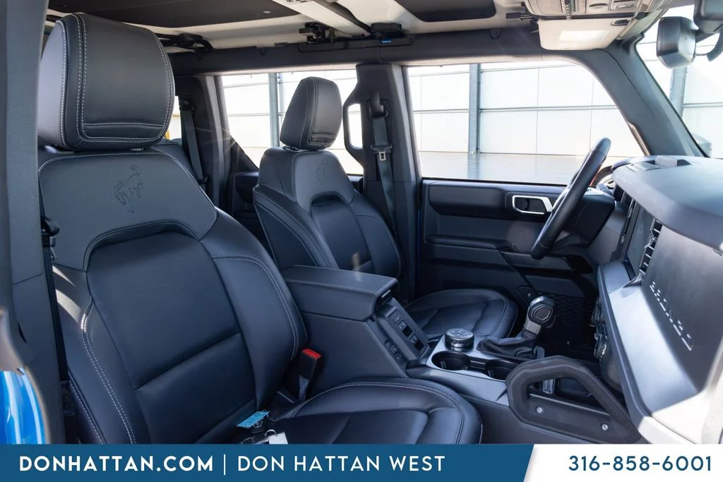Used 2025 Blue Ford Badlands image 18