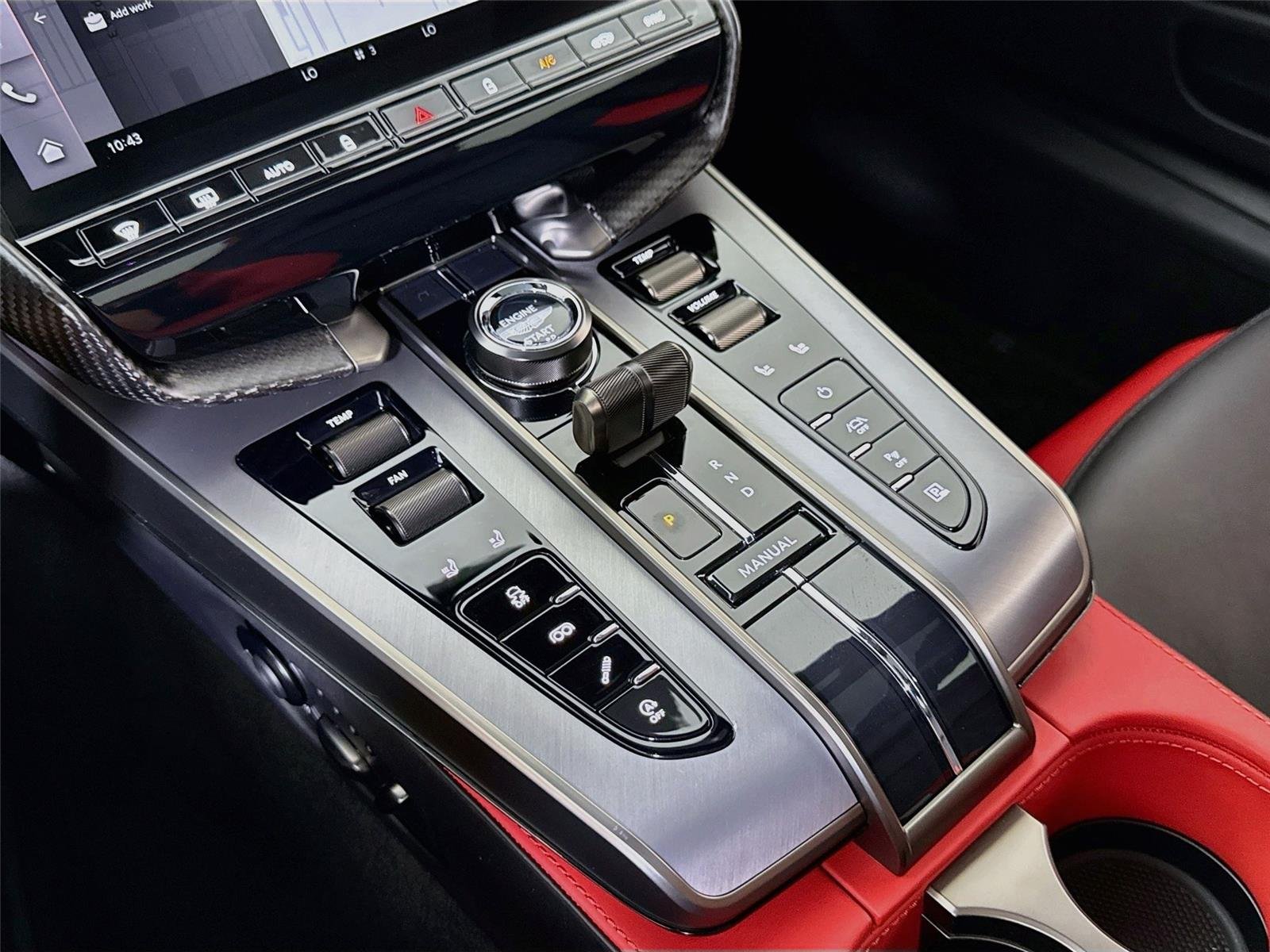 Used 2025  Aston Martin  image 20