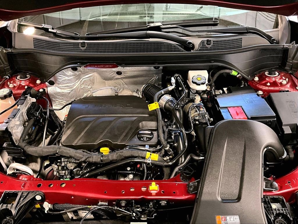 Used 2024 Red Chevrolet 1RS image 31
