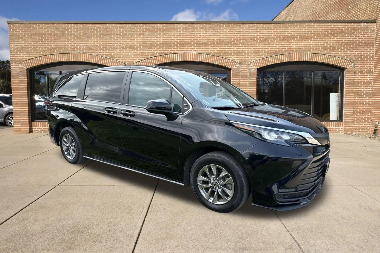Used 2025 Midnight Black Metallic Toyota LE image 16