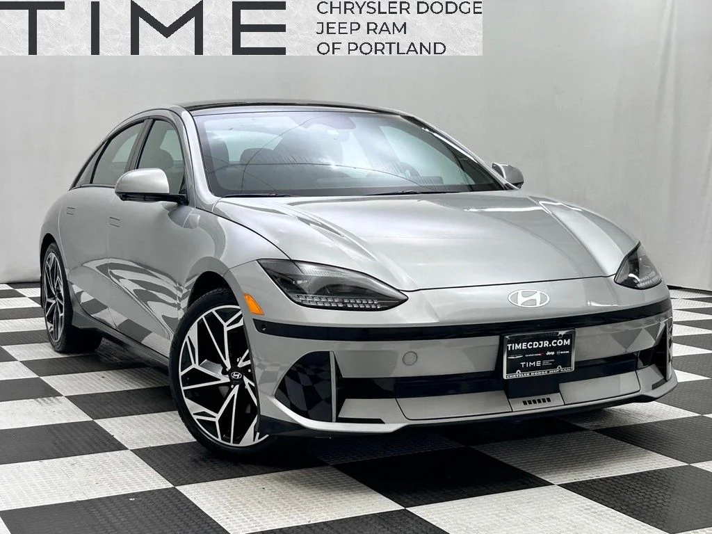 Used 2023 Silver Hyundai Limited image 1