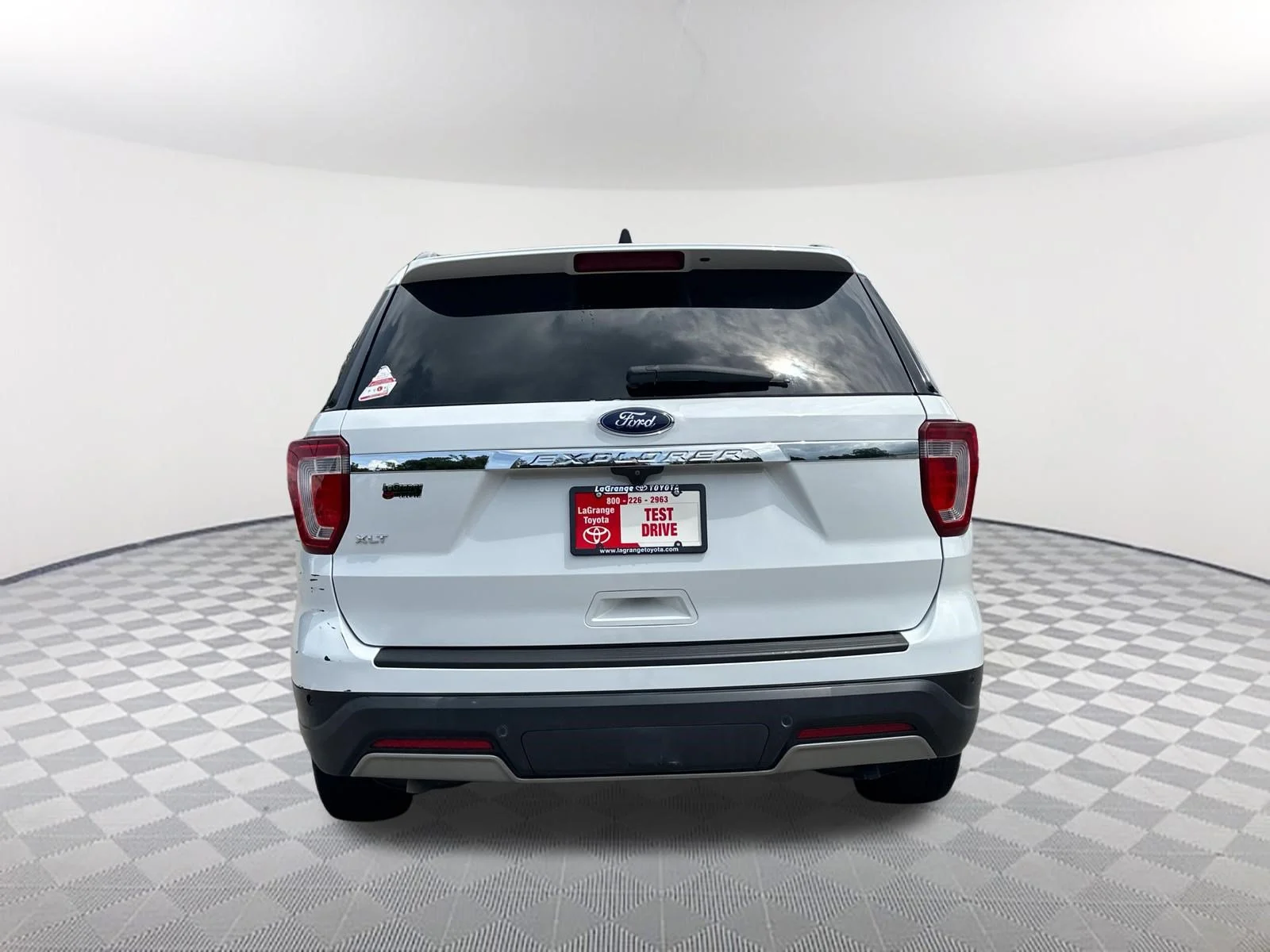 Used 2019 Oxford White Ford XLT image 6