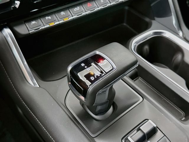 Used 2023 Silver GMC Denali image 17