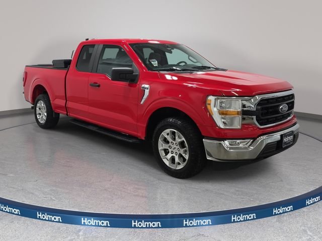 Used 2021 Red Ford XLT image 4