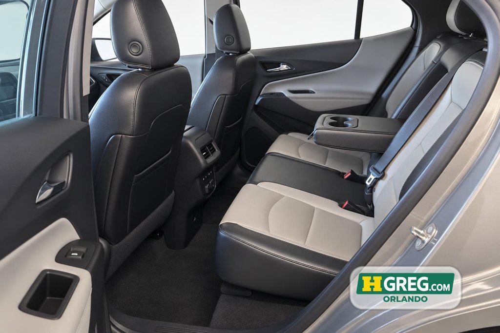 Used 2018 Pepperdust Metallic Chevrolet Premier image 12