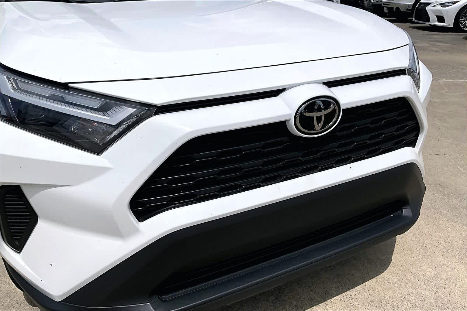Used 2024 Ice Cap Toyota XLE image 28
