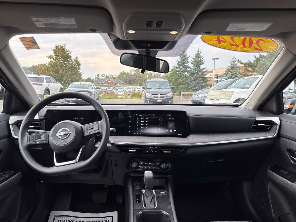 Used 2026 Brown Nissan SV image 14